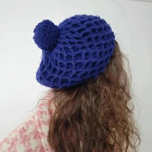 Vintage 60s Hand Crochet Knit Slouchy Pom Beret - Picture 1 of 5